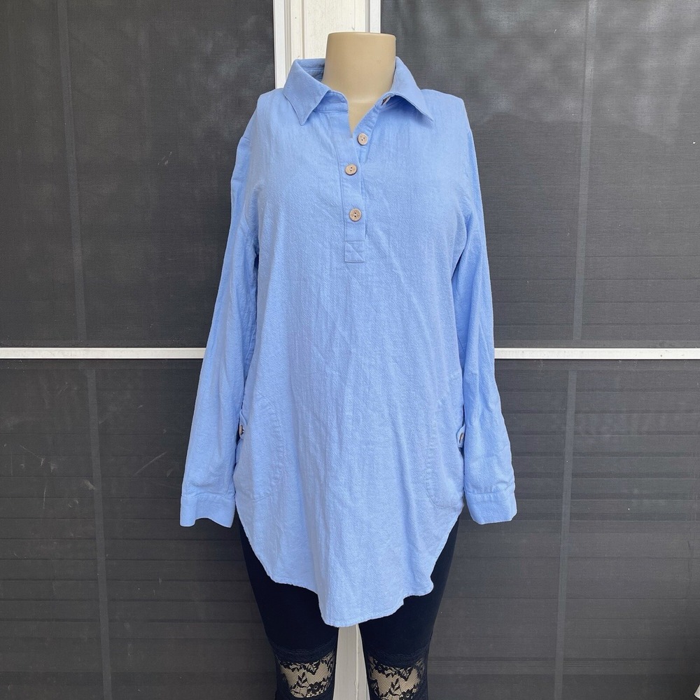 Soft Surroundings Light Blue Pullover Blouse Wooden‎ Buttons Size Small